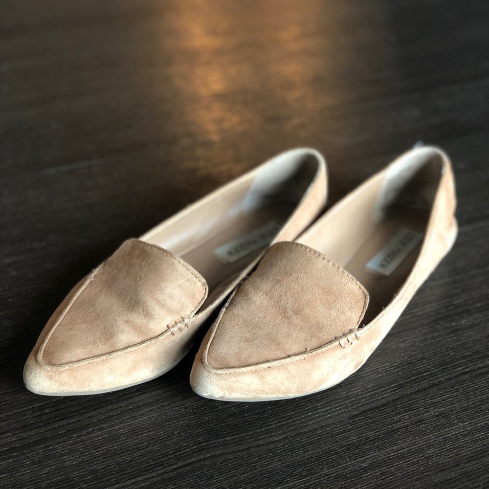 Steve Madden Feather Shoes 5.5